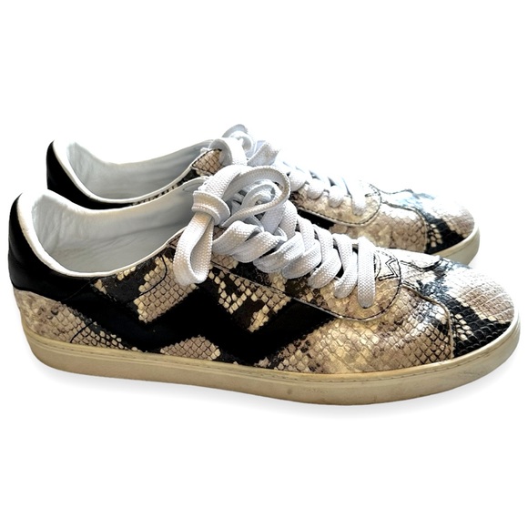 Stuart Weitzman Women’s Limited Edition Python Printed Daryl Sneakers Size 9 - Picture 5 of 11